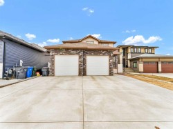 356 Somerside Crescent SE Medicine Hat, AB T1B 0N3