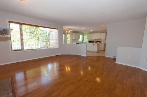 35 Park Meadows Place Se, Medicine Hat, AB - Indoor