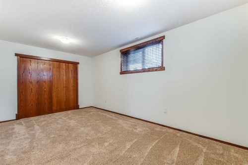 1048 Eagle Ridge Drive, Dunmore, AB - Indoor Photo Showing Other Room