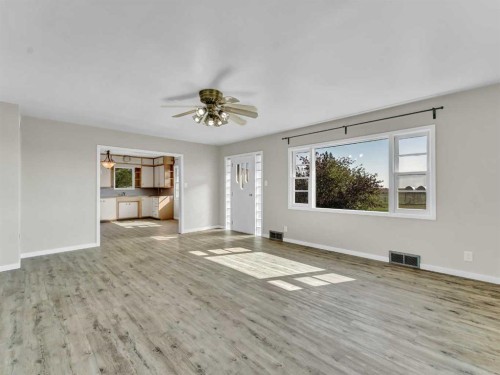 1-13402 Range Road 75, Rural Cypress County, AB - Indoor