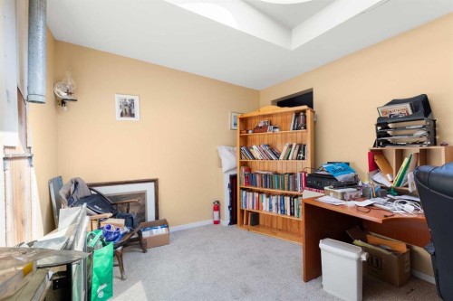 428 6 Street, Suffield, AB - Indoor