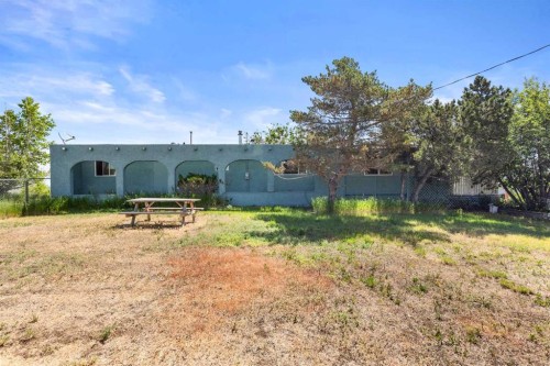 428 6 Street, Suffield, AB - Outdoor