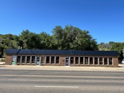 902 Kingsway Avenue SE Medicine Hat, AB T1A 8B9