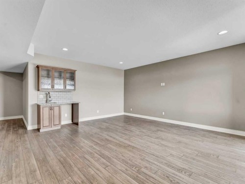 44 Palisades Mews Ne, Medicine Hat, AB - Indoor Photo Showing Other Room