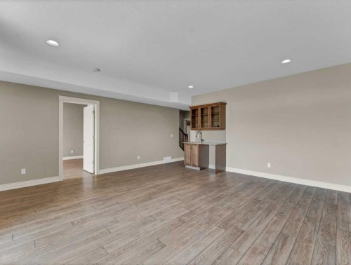 44 Palisades Mews Ne, Medicine Hat, AB - Indoor Photo Showing Other Room