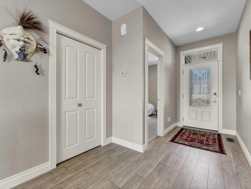 44 Palisades Mews Ne, Medicine Hat, AB - Indoor Photo Showing Other Room