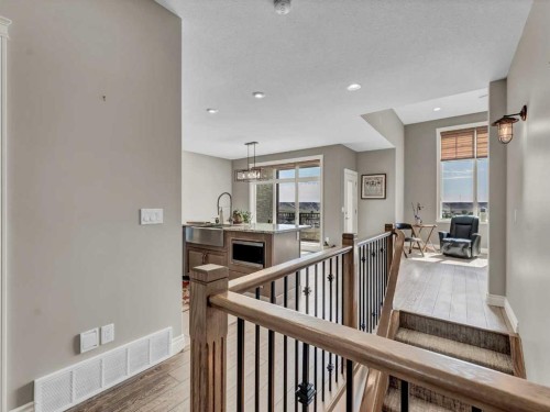 44 Palisades Mews Ne, Medicine Hat, AB - Indoor Photo Showing Other Room