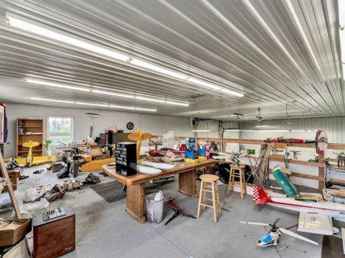 10-12029 Range Road 74, Rural Cypress County, AB - Indoor