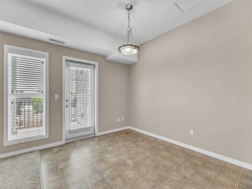 11-298 Somerset Way Se, Medicine Hat, AB - Indoor Photo Showing Other Room