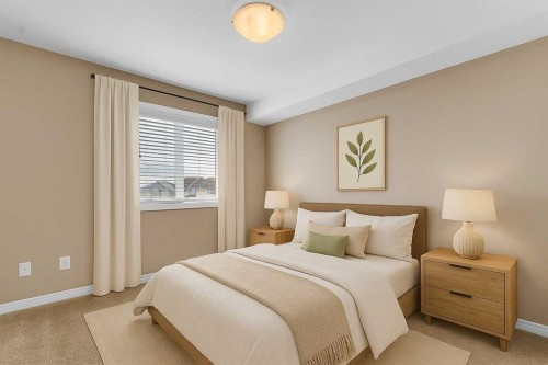 11-298 Somerset Way Se, Medicine Hat, AB - Indoor Photo Showing Bedroom