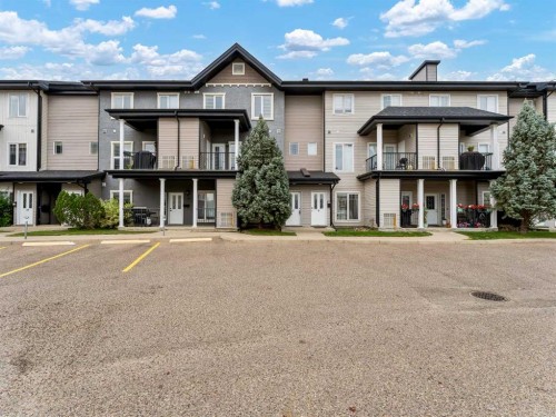 11-298 Somerset Way Se, Medicine Hat, AB - Outdoor With Facade