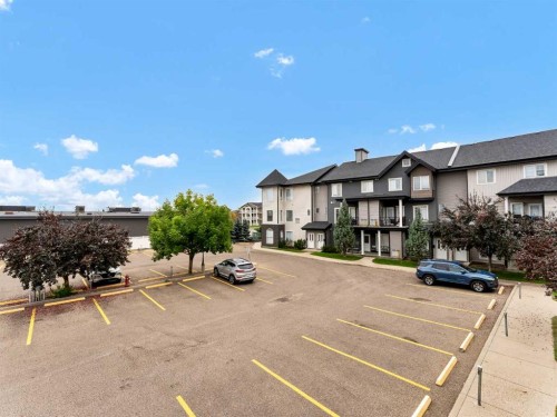 11-298 Somerset Way Se, Medicine Hat, AB - Outdoor
