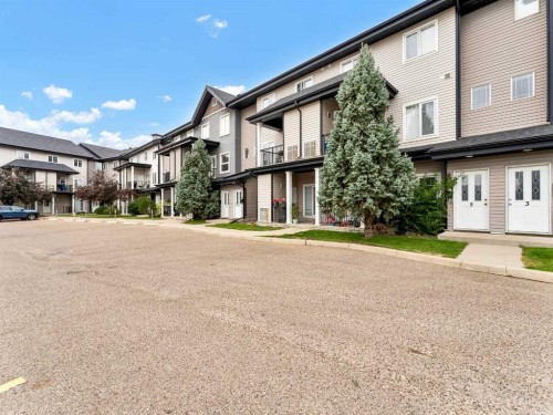 11-298 Somerset Way Se, Medicine Hat, AB - Outdoor