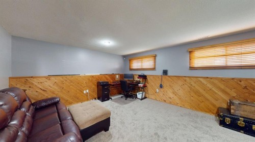 444 Sissons Crescent Se, Medicine Hat, AB - Indoor