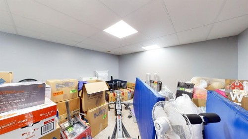 444 Sissons Crescent Se, Medicine Hat, AB - Indoor