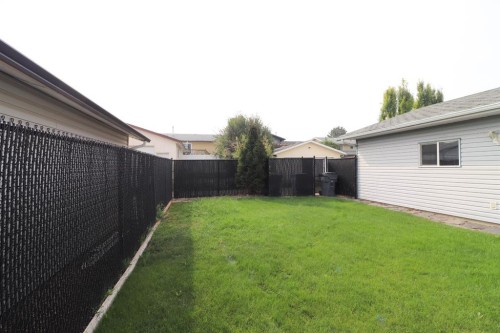 444 Sissons Crescent Se, Medicine Hat, AB - Outdoor With Exterior