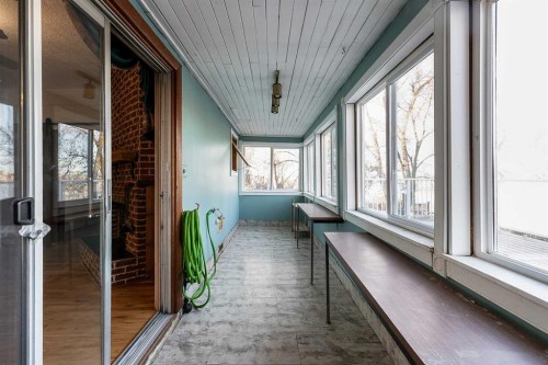 176 1 Street Sw, Medicine Hat, AB -  Photo Showing Other Room