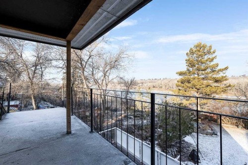 176 1 Street Sw, Medicine Hat, AB - Outdoor With Balcony