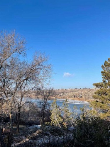 176 1 Street Sw, Medicine Hat, AB - Outdoor With View