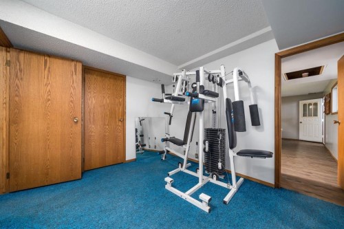 116 6 Avenue West, Empress, AB - Indoor Photo Showing Gym Room