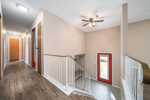 116 6 Avenue West, Empress, AB - Indoor Photo Showing Other Room