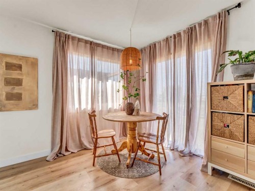 9-12301 Range Road 51A, Rural Cypress County, AB - Indoor Photo Showing Dining Room