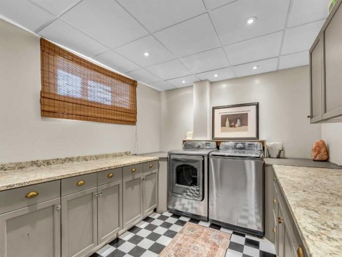 9-12301 Range Road 51A, Rural Cypress County, AB - Indoor Photo Showing Laundry Room