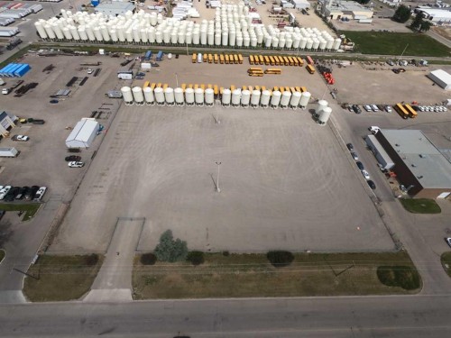 3205 18 Avenue North, Lethbridge, AB 