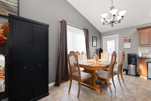 404 Jesmond Place Sw, Redcliff, AB - Indoor Photo Showing Dining Room