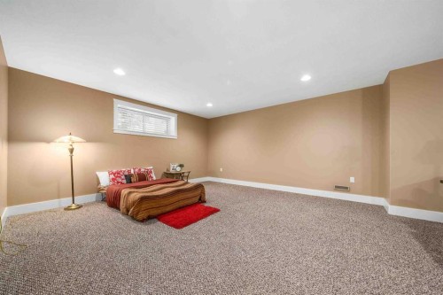 210 6 Avenue, Rural Cypress County, AB - Indoor