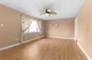 417 2 Street Se, Redcliff, AB  - Indoor Photo Showing Other Room 