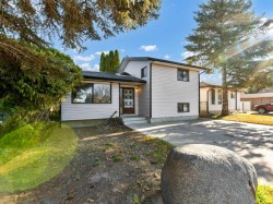 35 Strong Avenue SE Medicine Hat, AB T1B 3E8