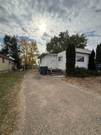 333 Fleet Street SW Medicine Hat, AB T1A 7Z4