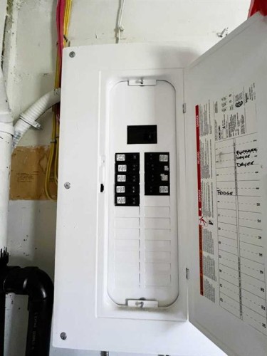 409 Illingworth Avenue, Suffield, AB - Indoor Photo Showing Other Room