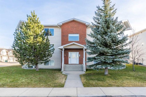 6-81 Sunrise Way SW Medicine Hat, AB T1B 4X9