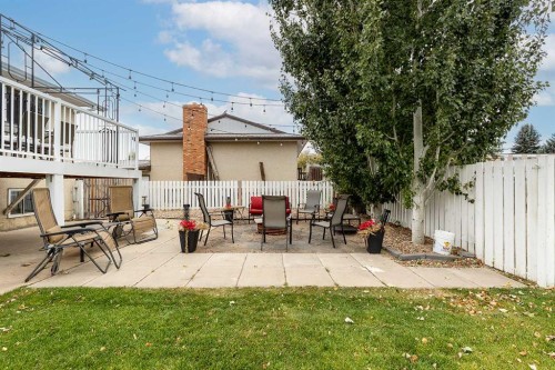 32 Cocks Way Se, Medicine Hat, AB - Outdoor With Deck Patio Veranda