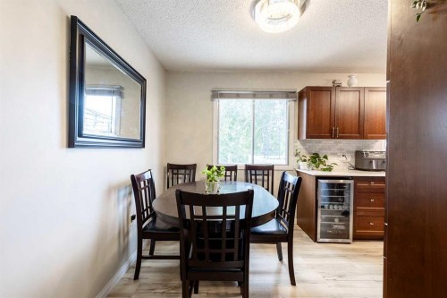 32 Cocks Way Se, Medicine Hat, AB - Indoor Photo Showing Dining Room