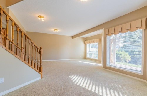 108 River Ridge Drive Nw, Medicine Hat, AB - Indoor Photo Showing Other Room