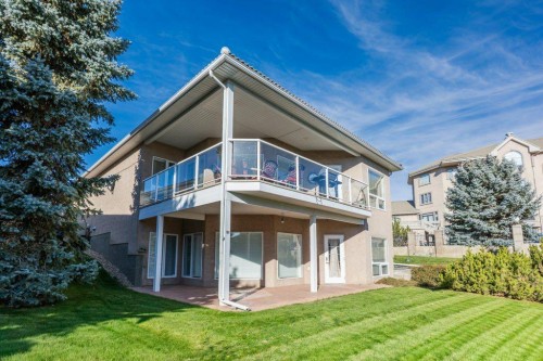 108 River Ridge Drive Nw, Medicine Hat, AB - Outdoor