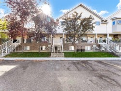 425 Washington Way SE Medicine Hat, AB T1A 8V2