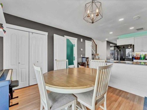 104 Northlands Pointe Ne, Medicine Hat, AB - Indoor Photo Showing Dining Room