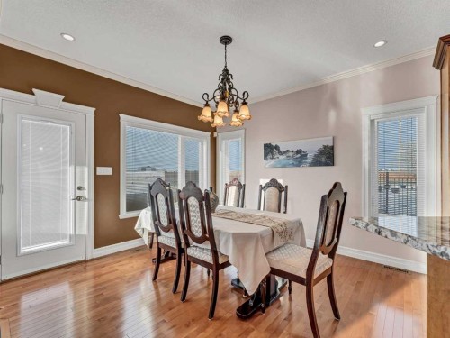 150 Desert Blume Crescent, Desert Blume, AB - Indoor Photo Showing Dining Room