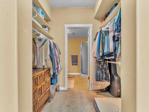 322-19 Terrace View Ne, Medicine Hat, AB - Indoor With Storage