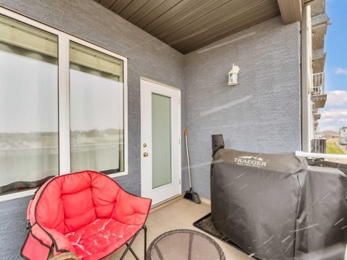 322-19 Terrace View Ne, Medicine Hat, AB -  With Exterior