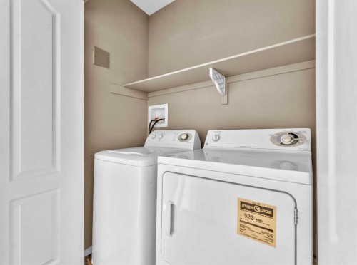 29 Northlands Lane Ne, Medicine Hat, AB - Indoor Photo Showing Laundry Room