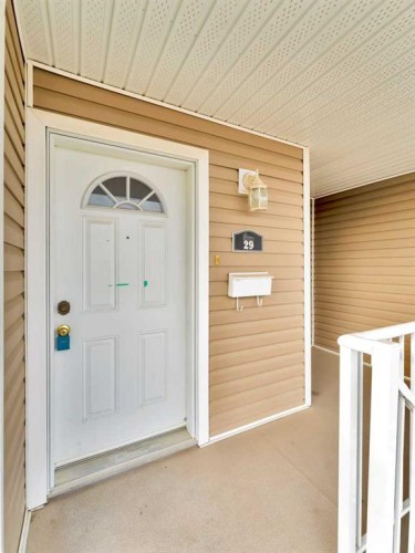 29 Northlands Lane Ne, Medicine Hat, AB - Outdoor With Exterior