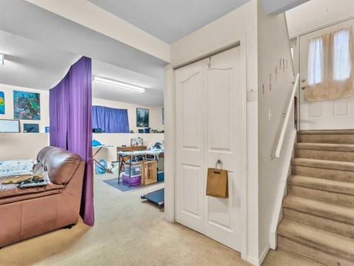 933 & 935 1 Street Sw, Medicine Hat, AB - Indoor