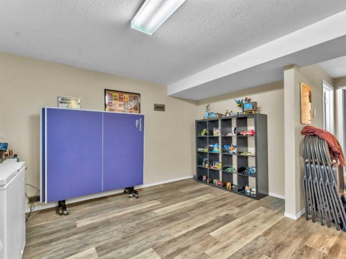 933 & 935 1 Street Sw, Medicine Hat, AB - Indoor