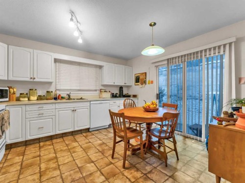 933 & 935 1 Street Sw, Medicine Hat, AB - Indoor