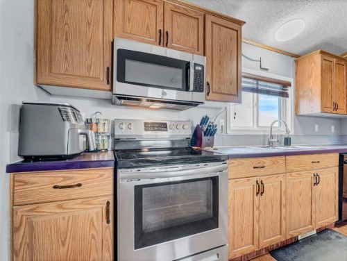 2-12006 Range Road 43, Rural Cypress County, AB - Indoor Photo Showing Kitchen